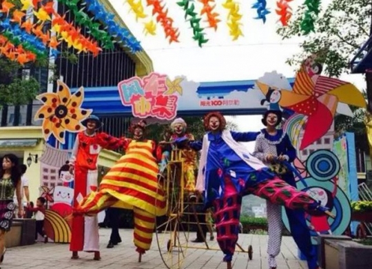 人氣爆棚！廣州北陽光100芒果TWON《阿爾勒風車市集》五一檔上映